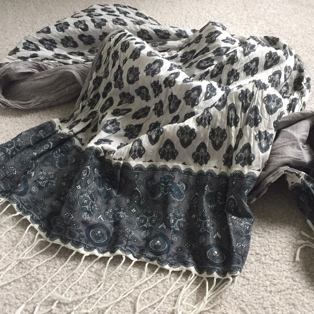 Paisley scarf